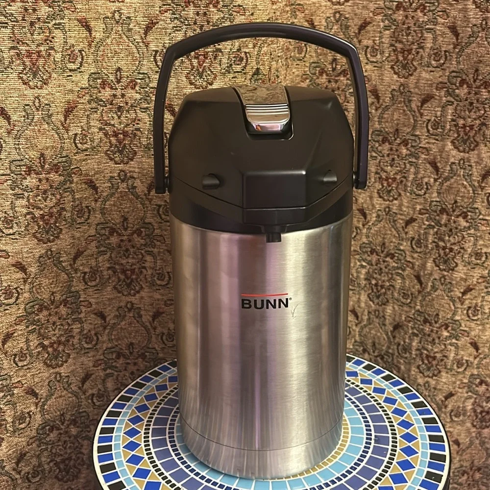 BUNN 2.5 Liter Lever-Action Airpot, Stainless Steel, 32125.0000